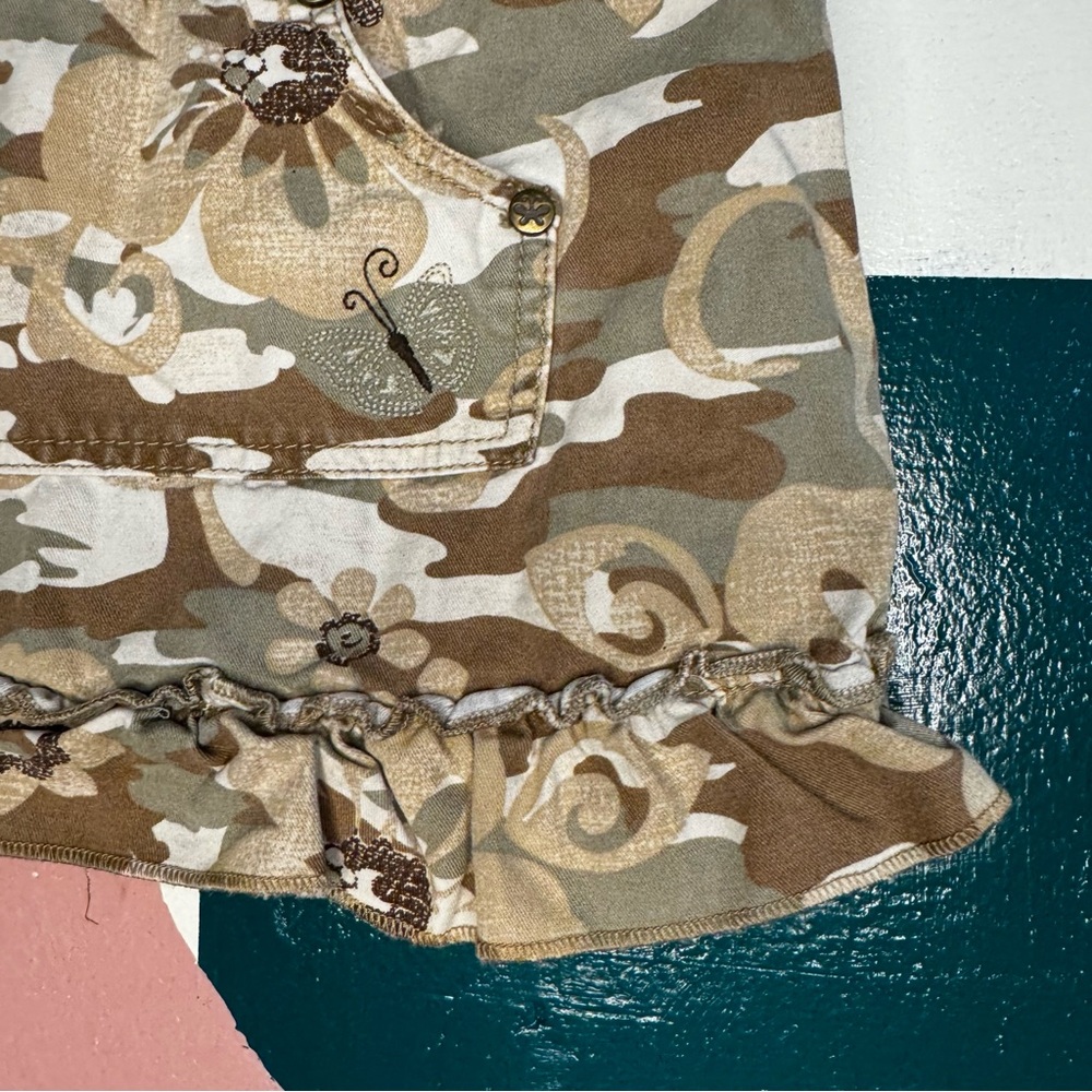 Children’s place camouflage skirt with butterfly embroidery